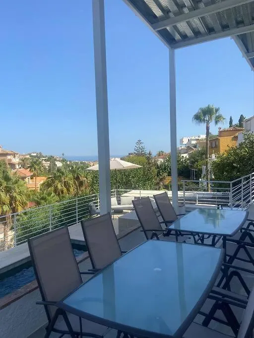Apartment D With Heated Swimming Pool, Jacuzzi, Waterfall, Heating Is Extra Benalmadena