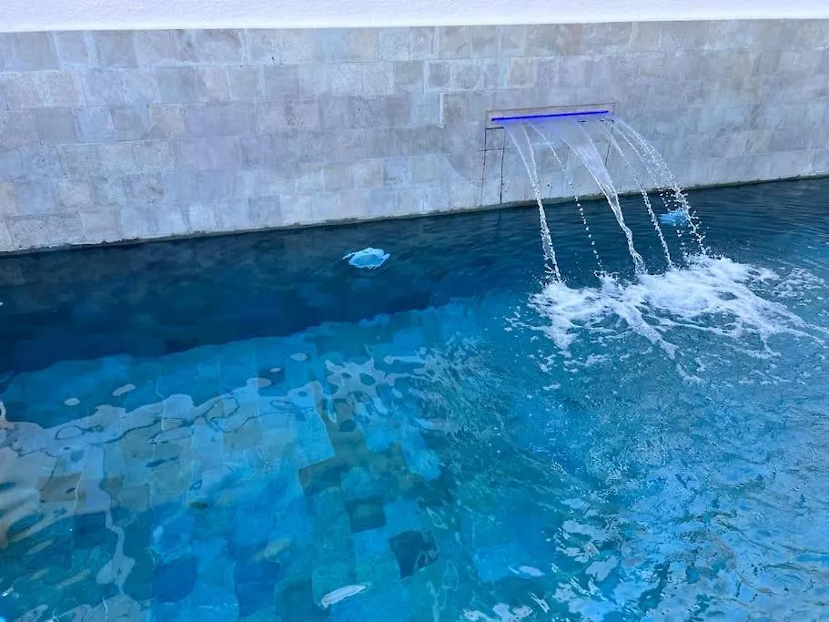 Apartment D With Heated Swimming Pool, Jacuzzi, Waterfall, Heating Is Extra 베날마데나코스타