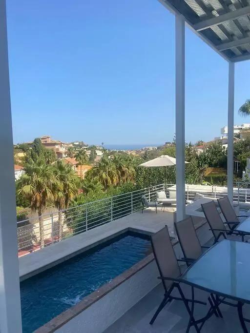 Apartment D With Heated Swimming Pool, Jacuzzi, Waterfall, Heating Is Extra Benalmadena