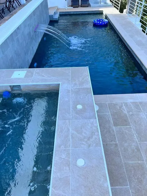 Apartment D With Heated Swimming Pool, Jacuzzi, Waterfall, Heating Is Extra 베날마데나코스타 0*,  스페인