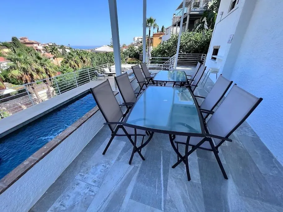 Apartment D With Heated Swimming Pool, Jacuzzi, Waterfall, Heating Is Extra 베날마데나코스타 스페인
